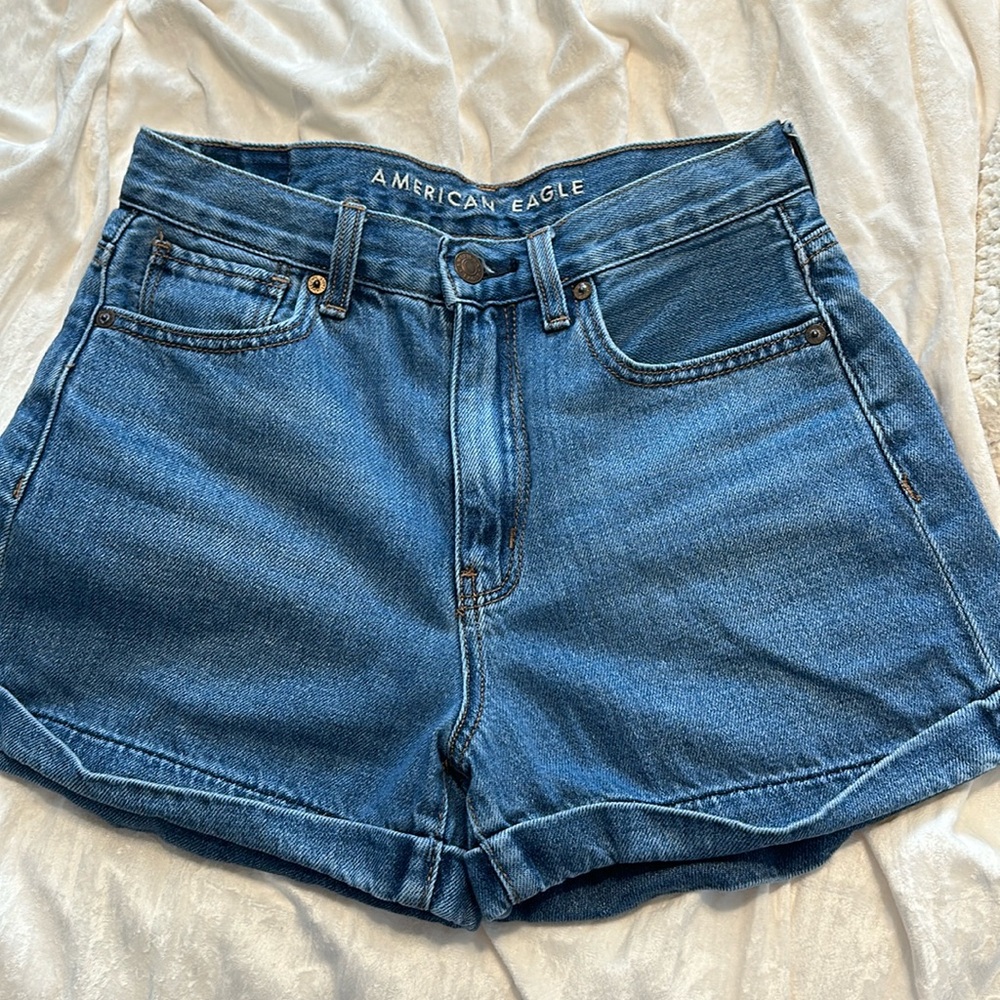 American Eagle mom jeans shorts - size 2